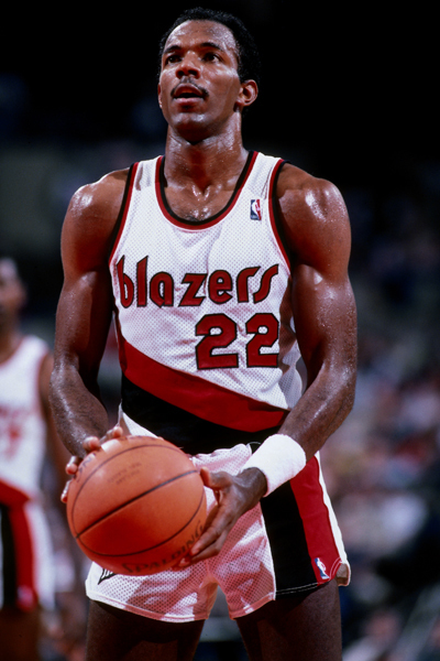 爱游戏官网-包含波特兰开拓者发布备战花絮，集结日迎来里程碑，亚冠任务艰巨，医务组通报恢复的词条